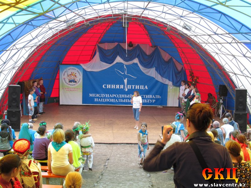 IV Международный фестиваль национальных культур \"Синяя птица\" (Республика Горный Алтай, июль 2012)