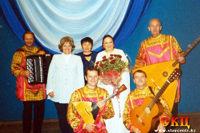 Татьяна Кузина с Н.Крыгиной и \"Русским берегом\" (2000)